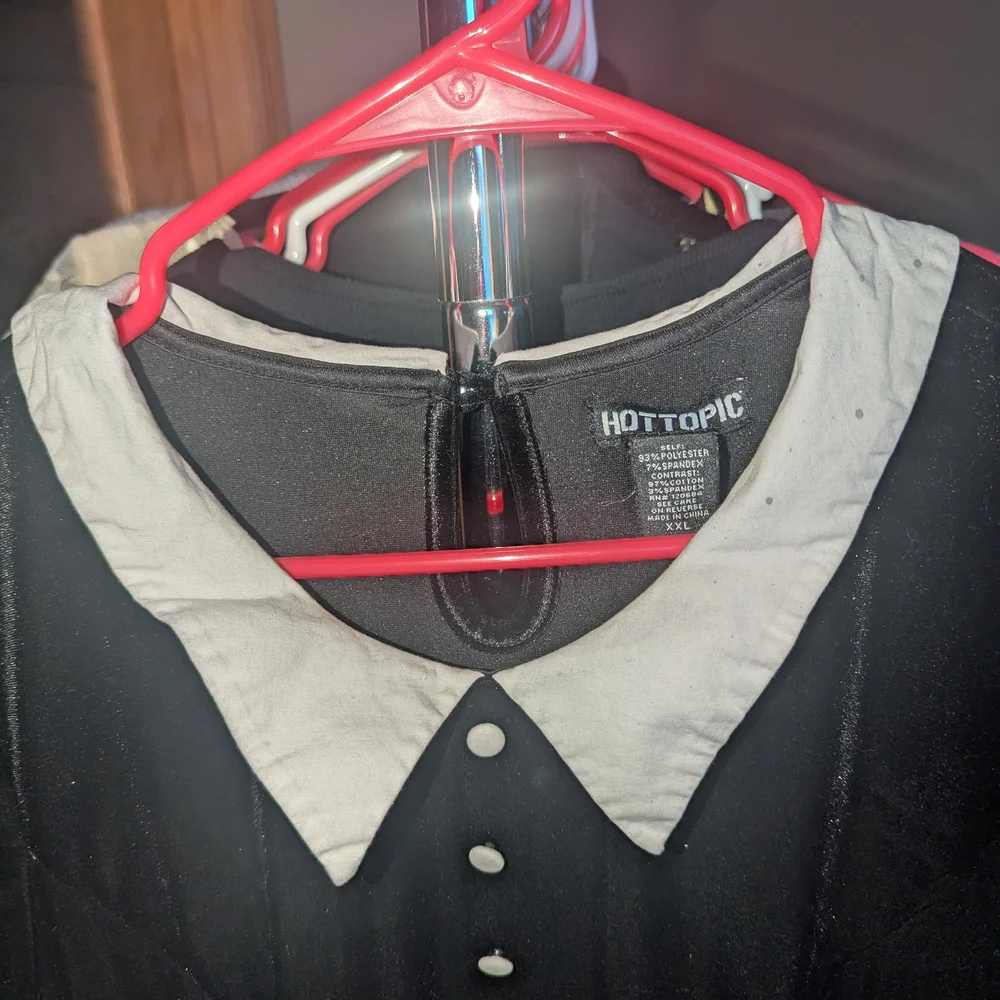 Hot Topic Black Velvet Dress with White Collar - Picture 4 of 6